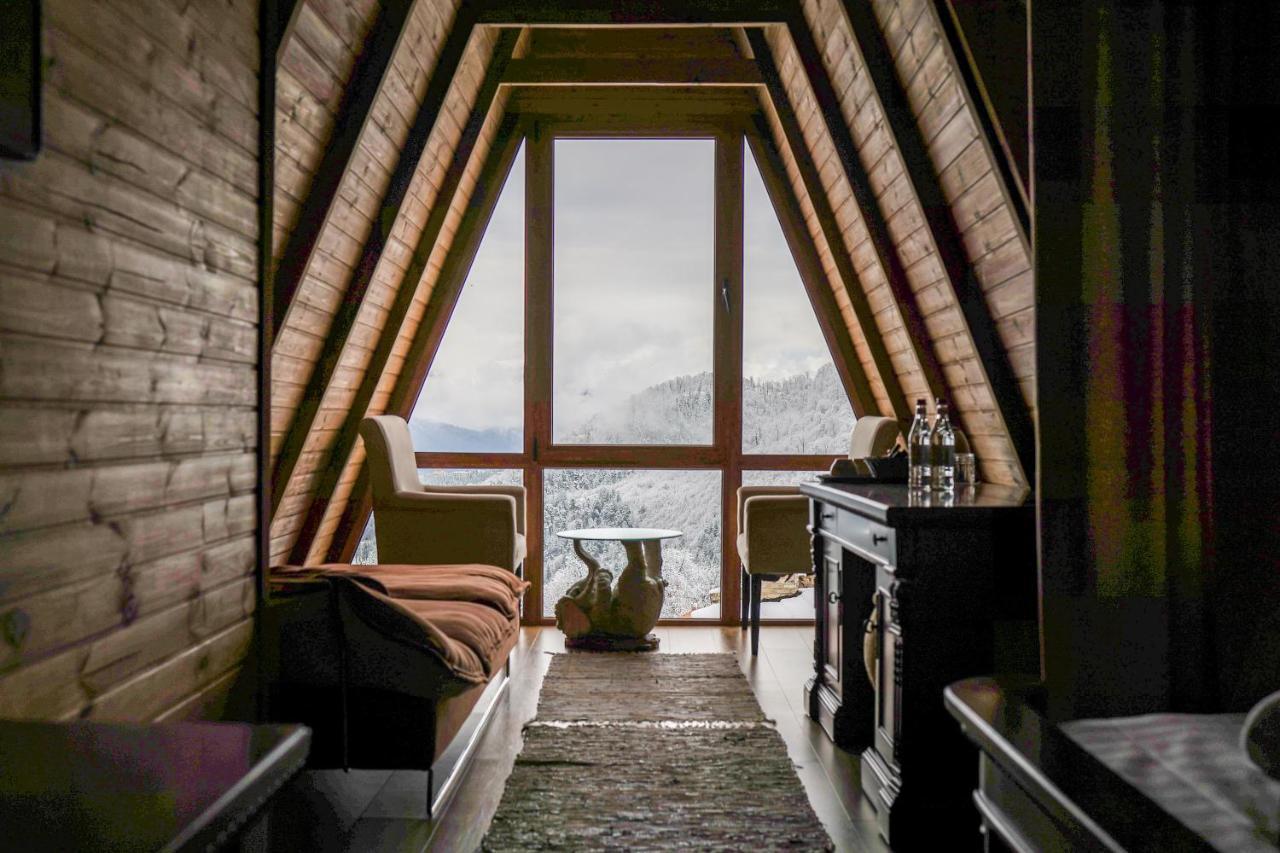 Alpine Castle Hotel Dilican Dış mekan fotoğraf