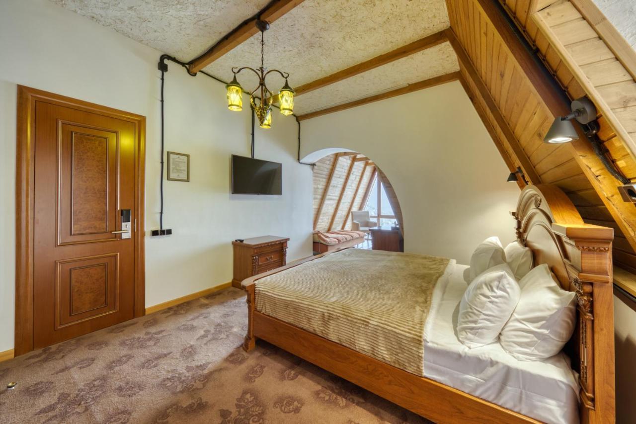 Alpine Castle Hotel Dilican Dış mekan fotoğraf
