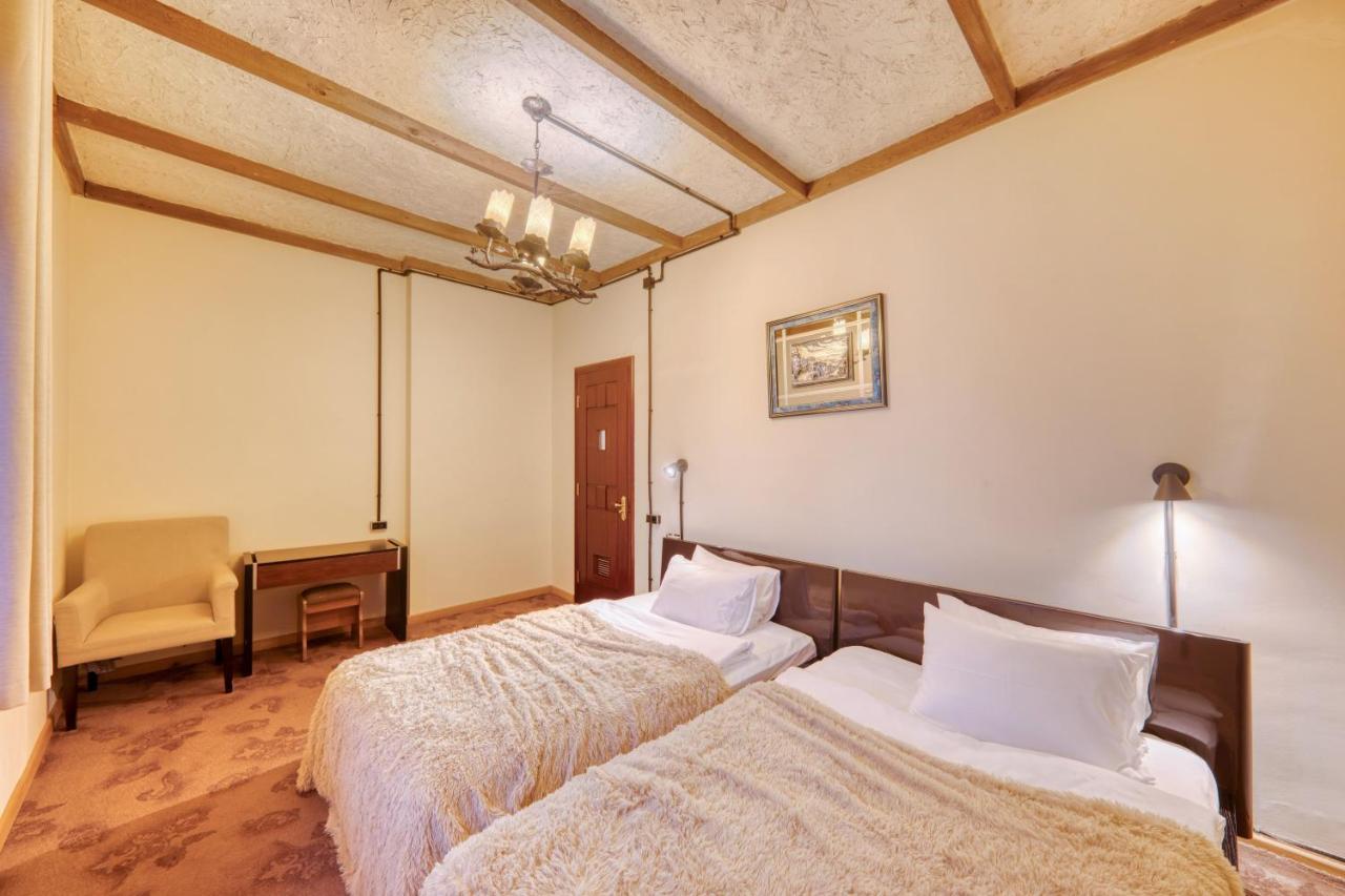 Alpine Castle Hotel Dilican Dış mekan fotoğraf
