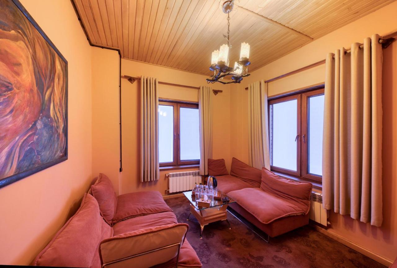 Alpine Castle Hotel Dilican Dış mekan fotoğraf